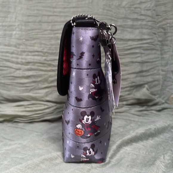 Harveys Seatbelt Disney Vampire Mickey Medium Crossbody NWT SOLD OUT - Picture 10 of 16